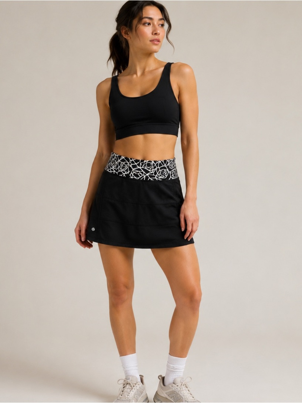 Lululemon Pace Rival skort Size 4 Black Tennis Running Skirt Shorts